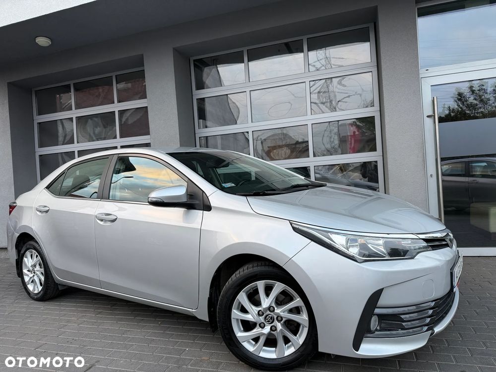 Toyota Corolla 1.6 Comfort - 1