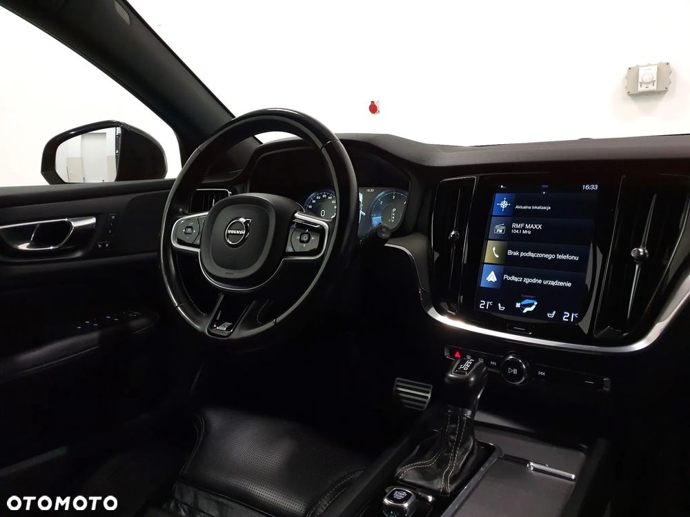 Volvo V60 D3 Geartronic R-Design - 2