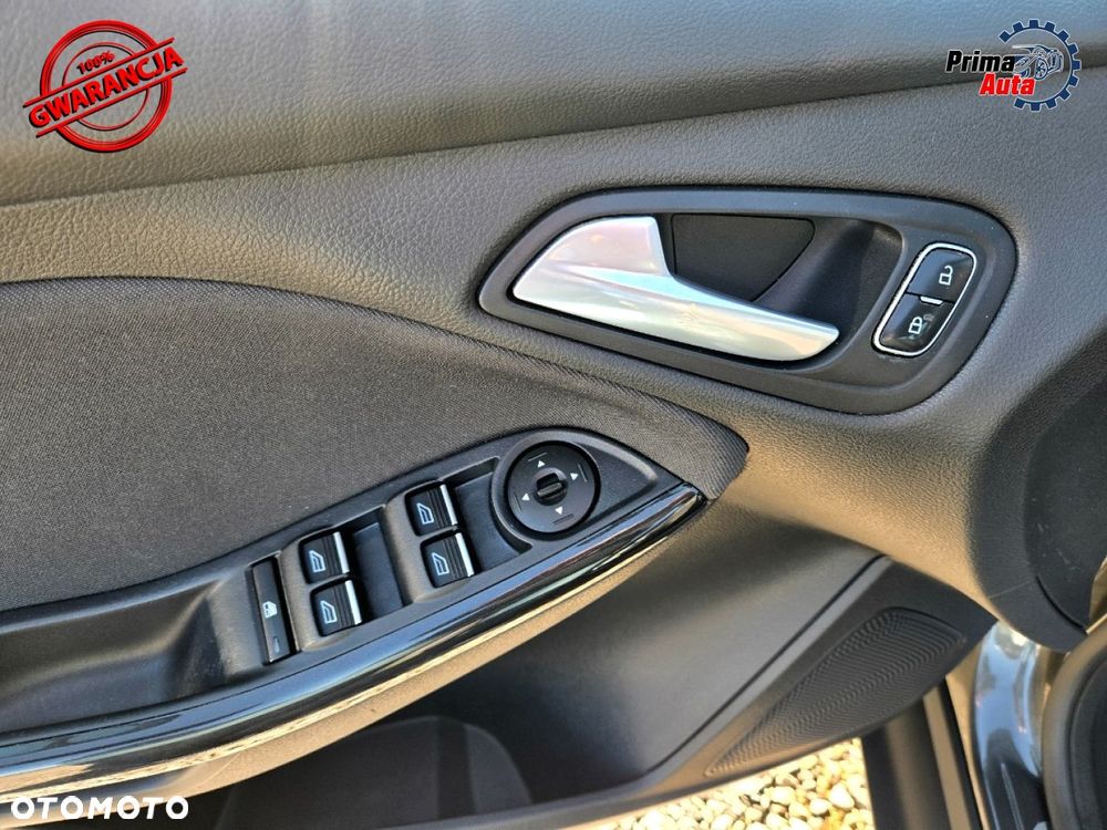 Ford Focus 1.0 EcoBoost Titanium Design - 17