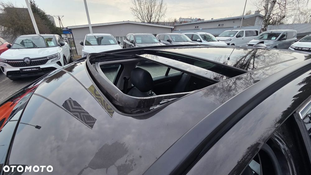 BMW Seria 5 520d xDrive Luxury Line - 28