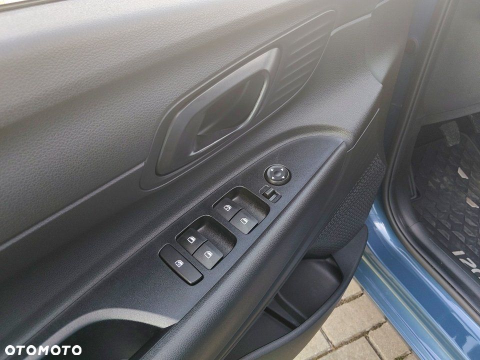 Hyundai i20 - 12