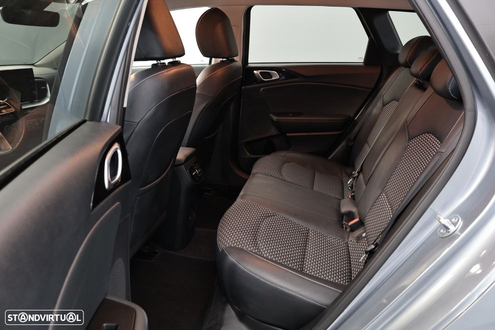 Kia Ceed SW 1.0 T-GDI Sport - 26