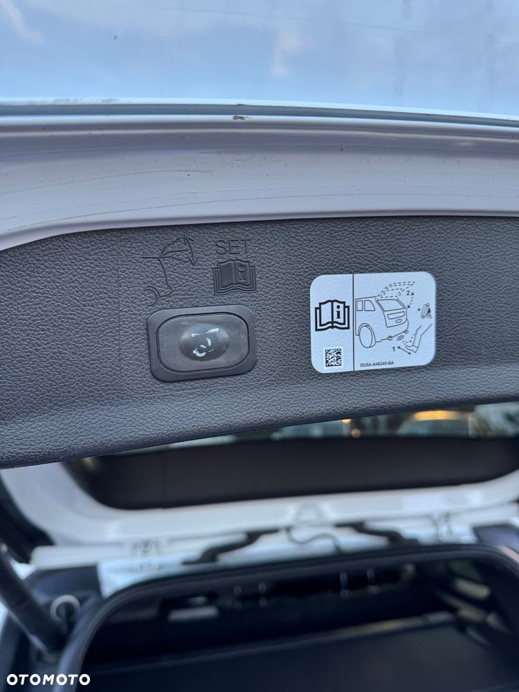 Ford Kuga 2.0 TDCi AWD ST-Line Black - 17