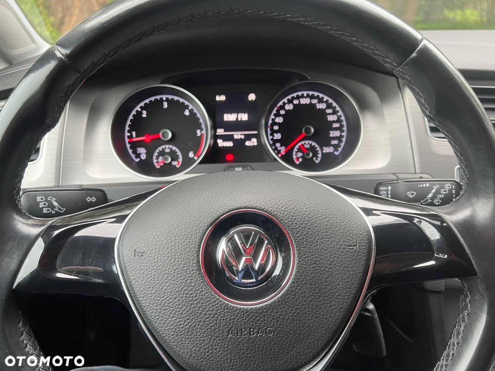 Volkswagen Golf VII 1.6 TDI BMT Comfortline - 19