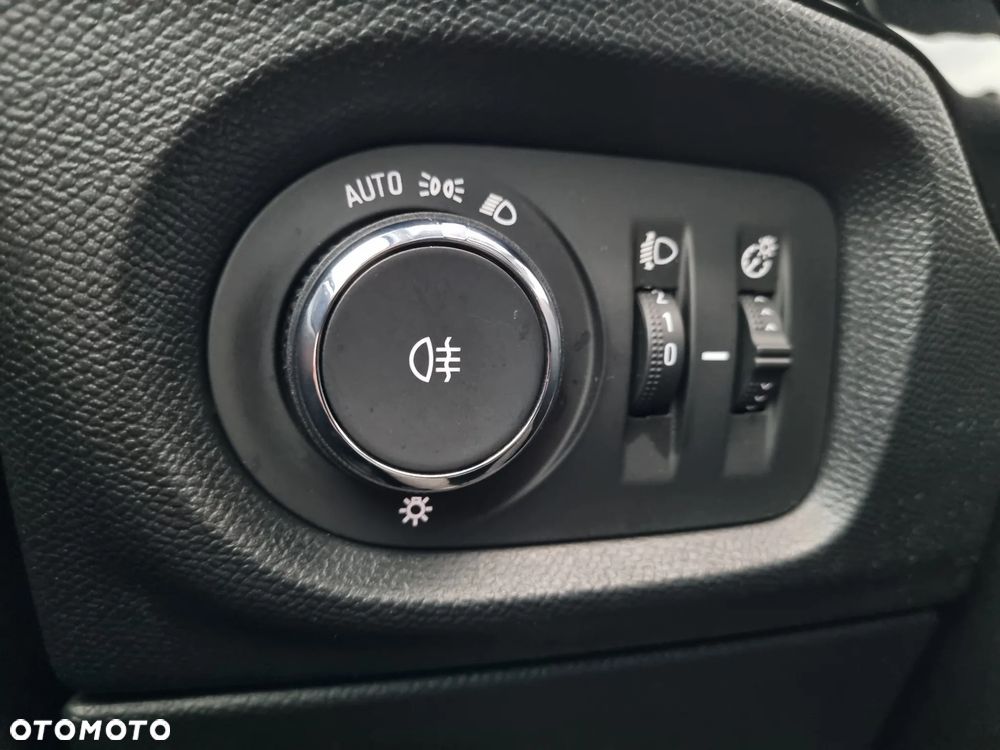 Opel Corsa - 22