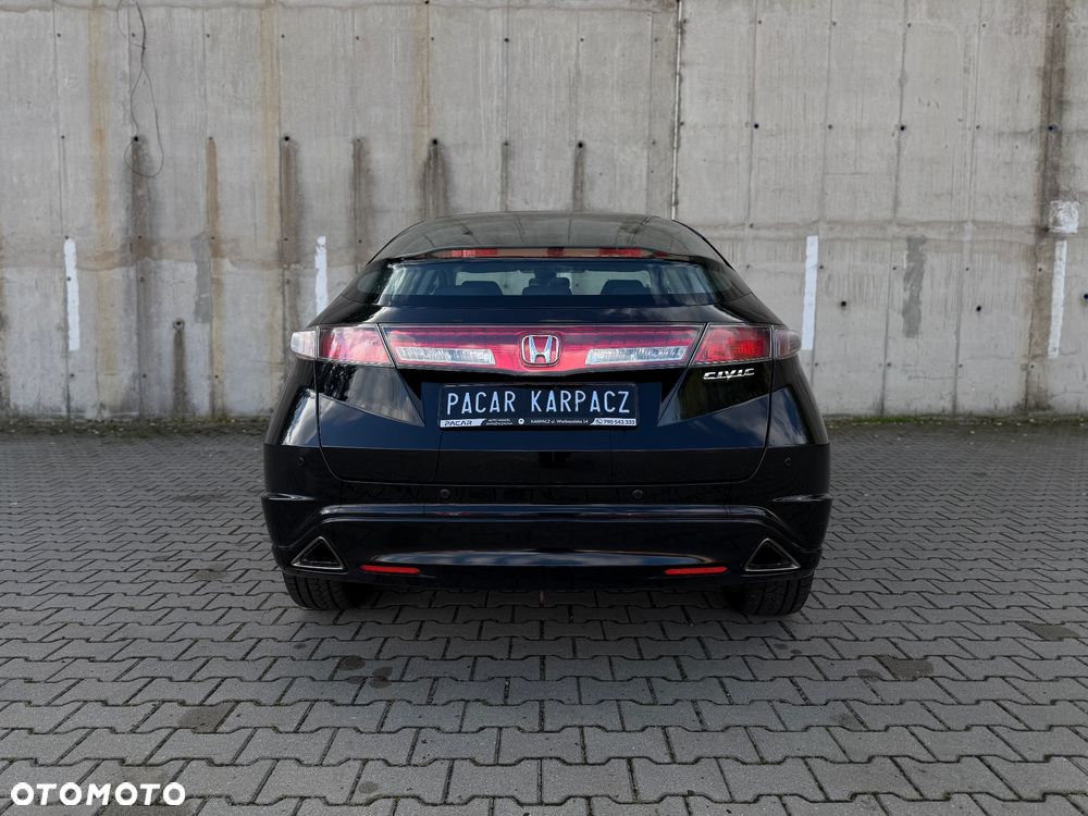 Honda Civic 1.8 GT Special Edition - 8