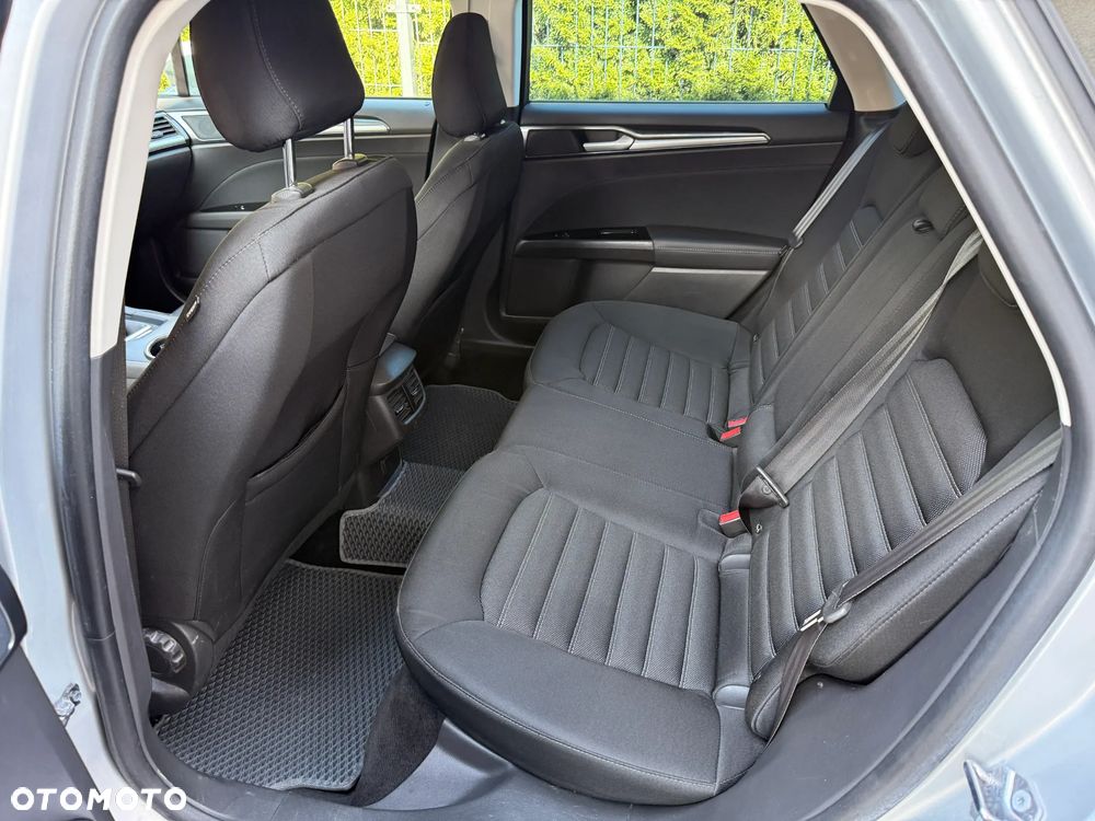 Ford Mondeo - 18