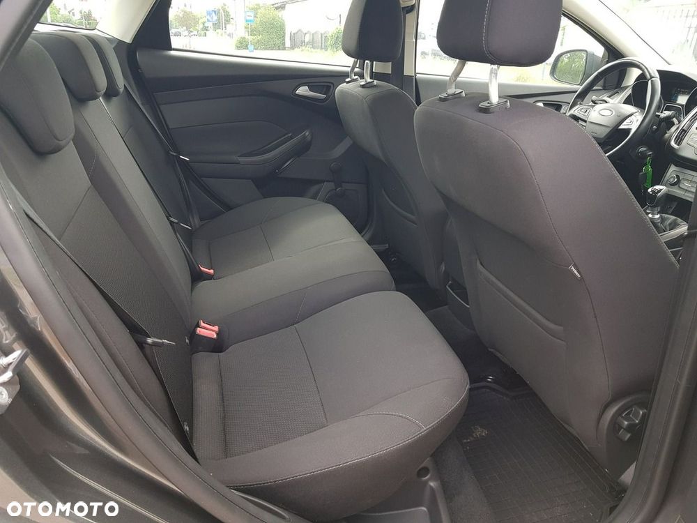 Ford Focus - 14