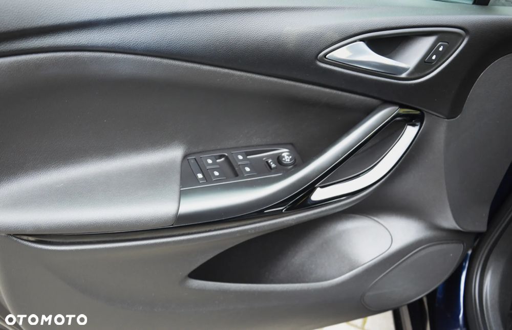 Opel Astra - 16