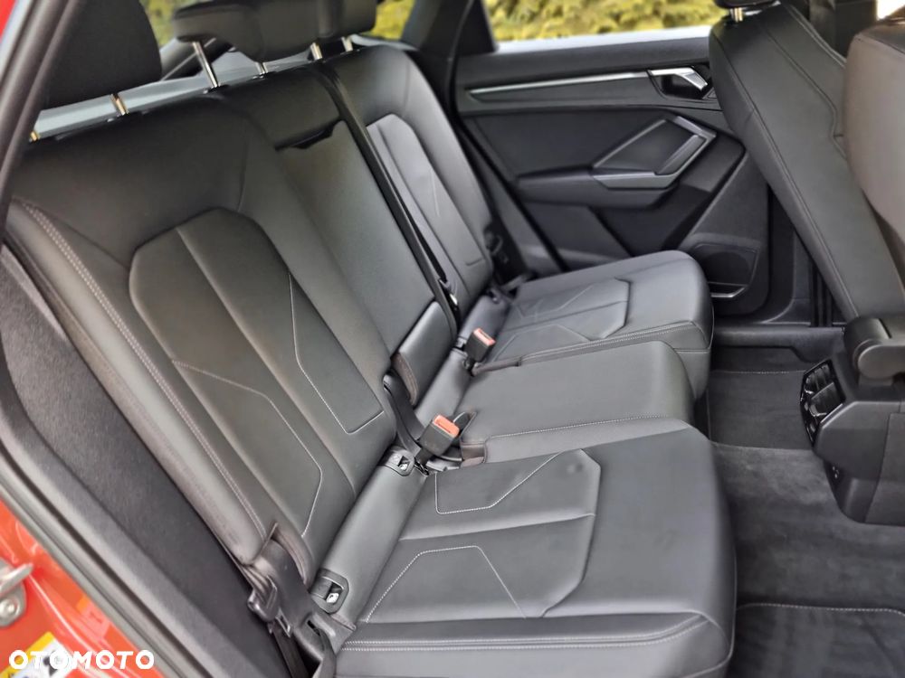 Audi Q3 Sportback 40 TDI quattro S tronic S line - 33
