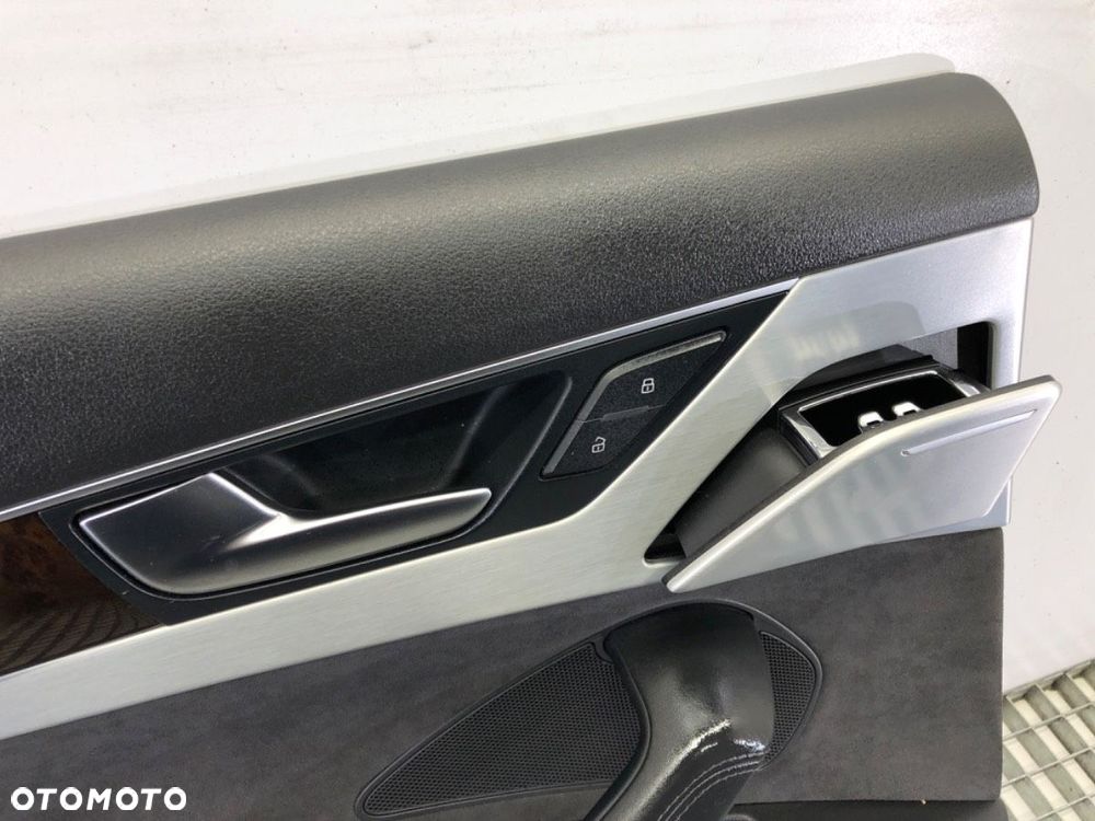 BOCZEK DRZWI TYŁ LEWY TAPICERKA  AUDI A8 D4 (4H2, 4H8, 4HC, 4HL) 2009 - 2018 4.2 FSI quattro 273 kW - 4