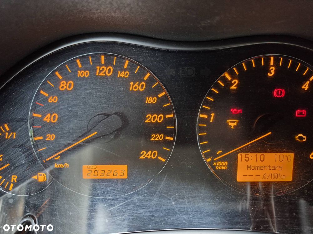Toyota Avensis 2.2 D-4D Sol - 7