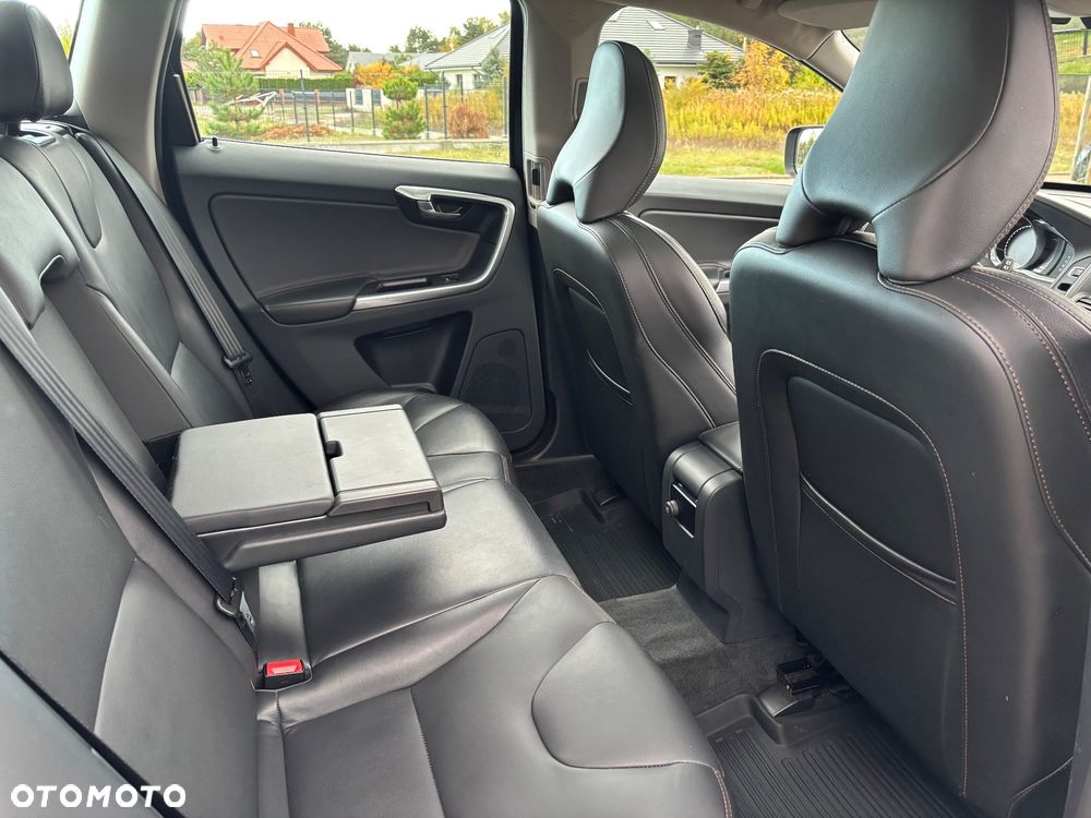 Volvo XC 60 D3 Drive-E Kinetic - 7