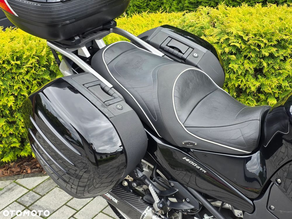 Kawasaki GTR - 11