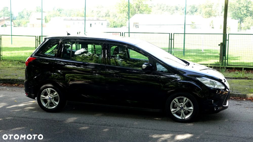 Ford Grand C-MAX - 37