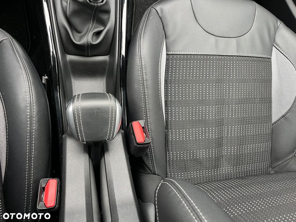 Peugeot 2008 BlueHDi FAP 120 STOP & START Allure - 21