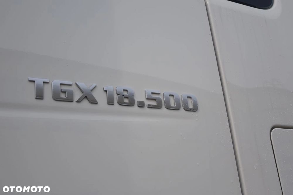 MAN TGX 18.500 EURO 6 4X2 LLS-U XLX / MEGA / AUTOMAT / RETARDER / 2 ZBIORNIKI / LODÓWKA - 10
