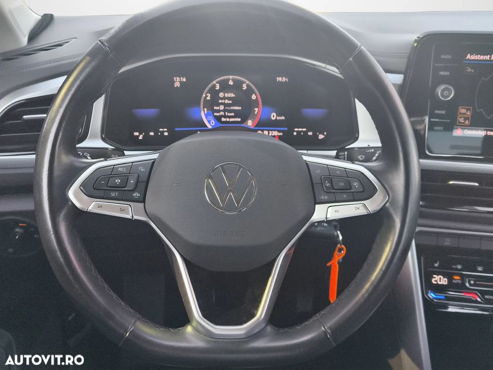 Volkswagen T-Roc - 11