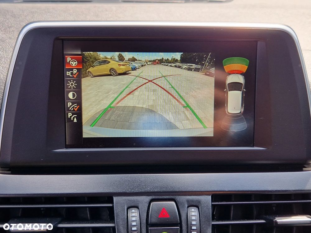 BMW Seria 2 218d Sport-Aut Advantage - 21