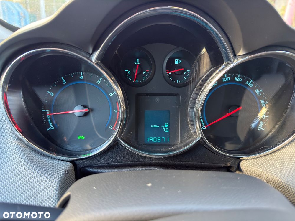 Chevrolet Cruze 1.8 LS - 15
