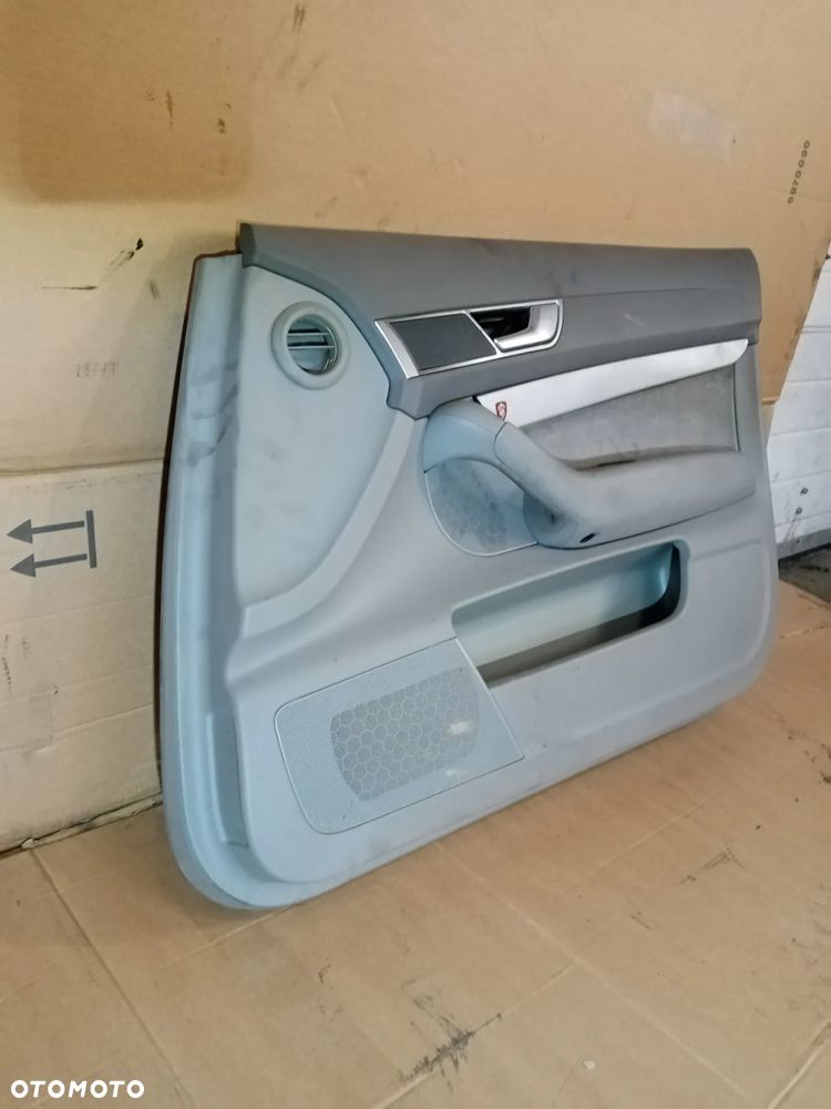 Boczek tapicerka prawy przód przednia prawa Audi A6 C6 - 3