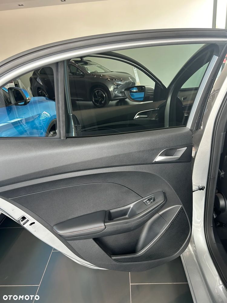 MG MG3 1.5 HEV+ Exclusive - 7