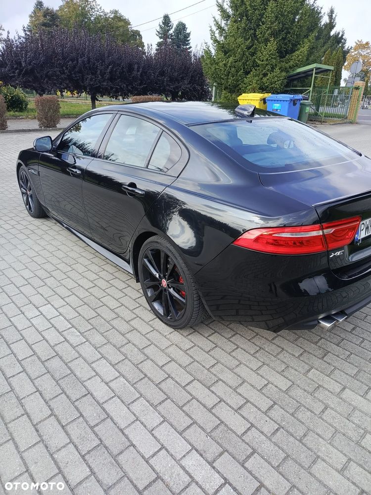 Jaguar XE 2.0 D AWD R-Sport - 7