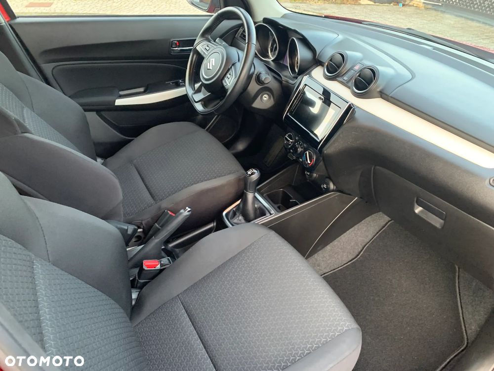Suzuki Swift 1.2 SHVS Premium Plus - 17