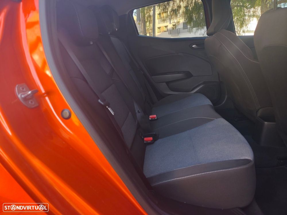 Renault Clio 1.0 TCe Evolution Bi-Fuel - 35