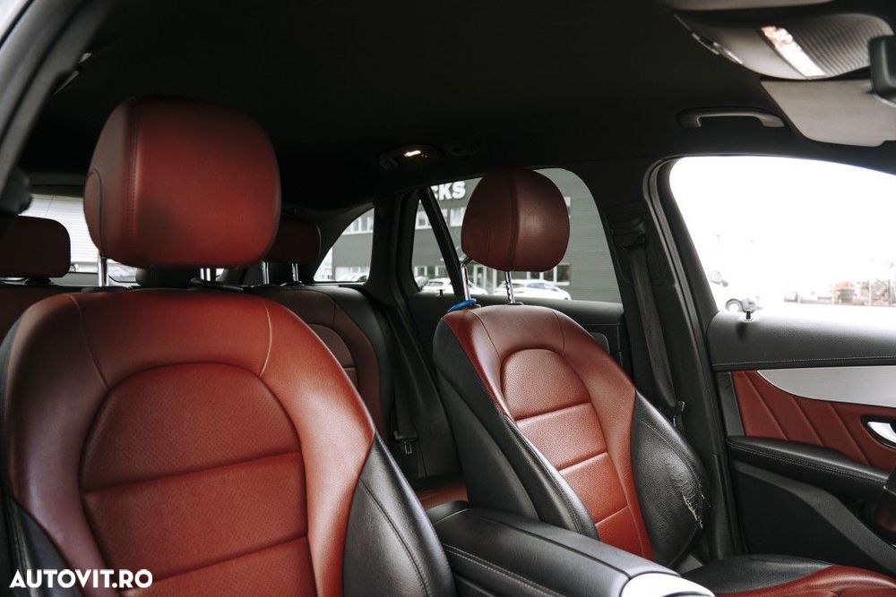 Mercedes-Benz GLC 300 d 4MATIC - 18