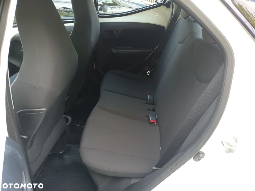 Toyota Aygo 1.0 VVT-i Black Edition - 16