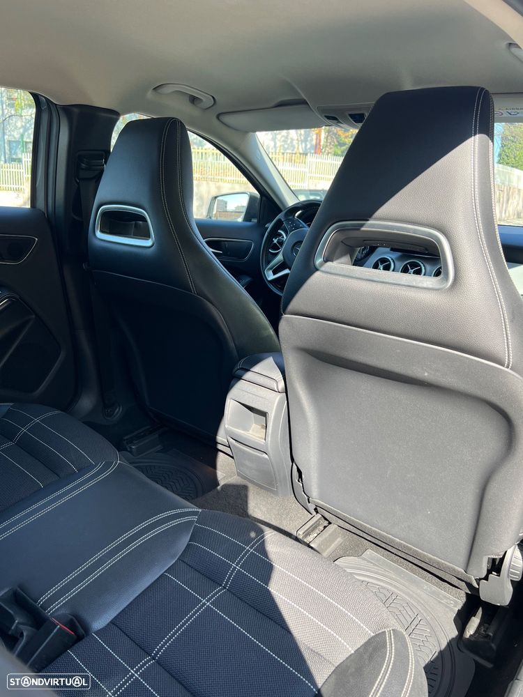 Mercedes-Benz GLA 180 CDi - 11