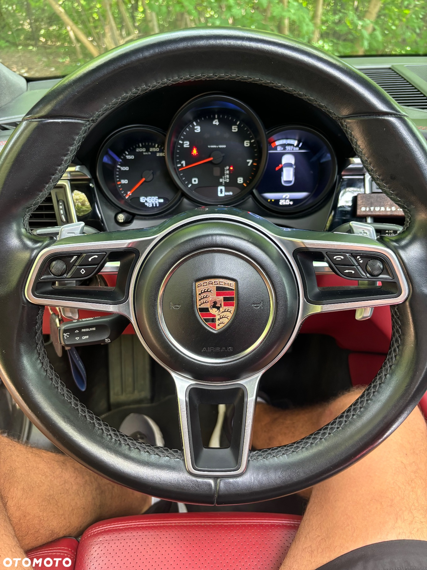 Porsche Macan - 10