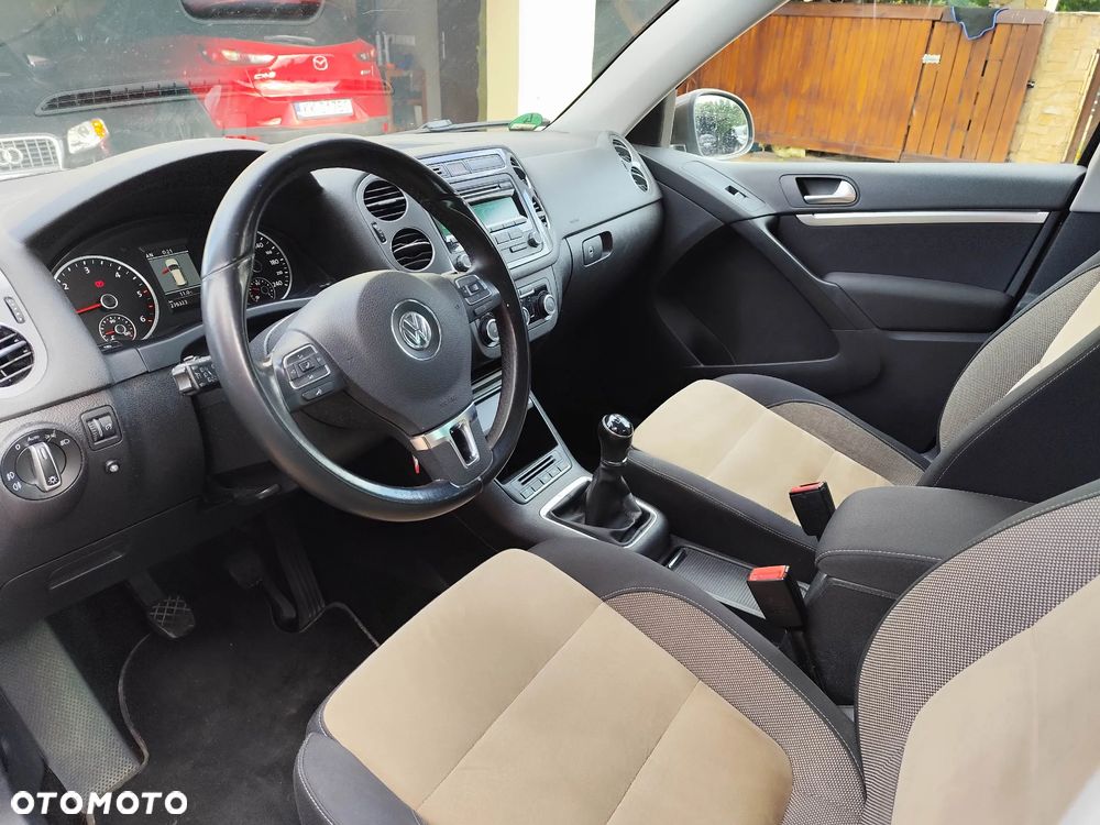 Volkswagen Tiguan 2.0 TDI DPF 4Motion Track & Field - 36
