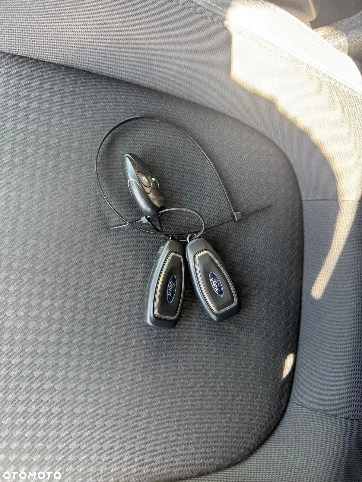 Ford Focus 1.5 EcoBlue Start-Stopp-System COOL&CONNECT DESIGN - 14