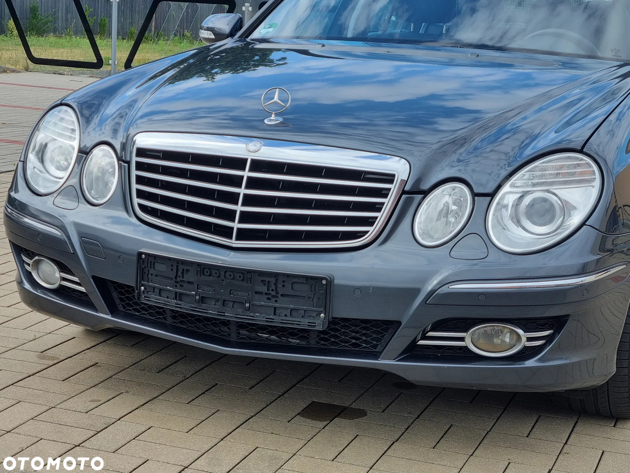 Mercedes-Benz Klasa E 200 T BlueEFFICIENCY 7G-TRONIC Avantgarde - 10