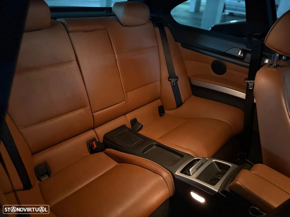 BMW 320 d Coupe - 8