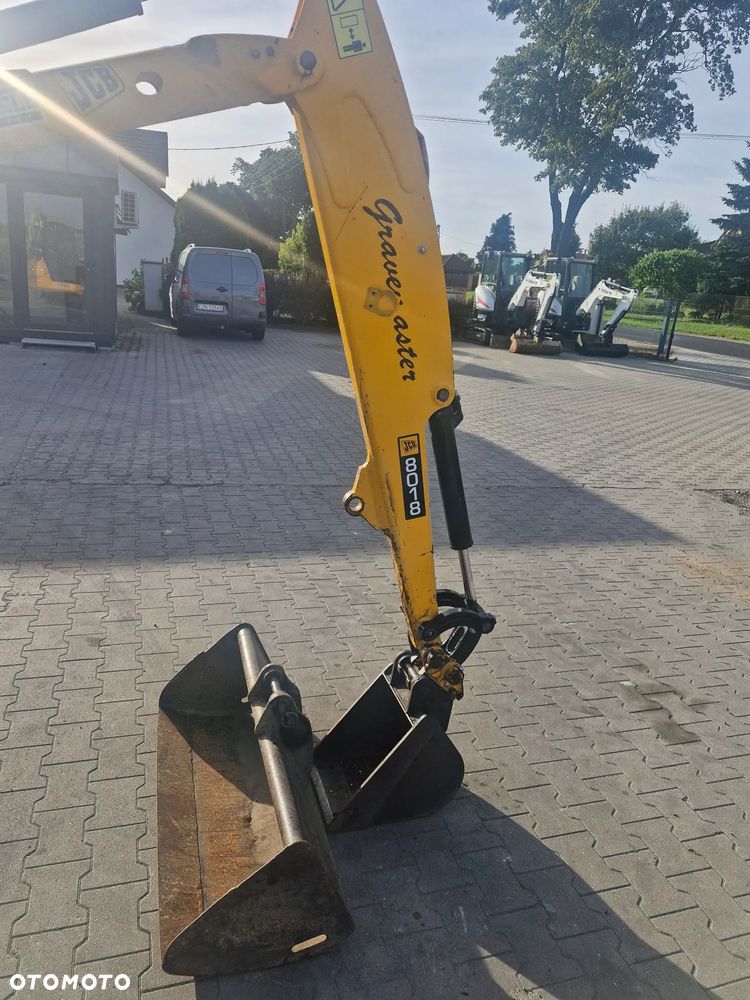 JCB 80 18 - 7