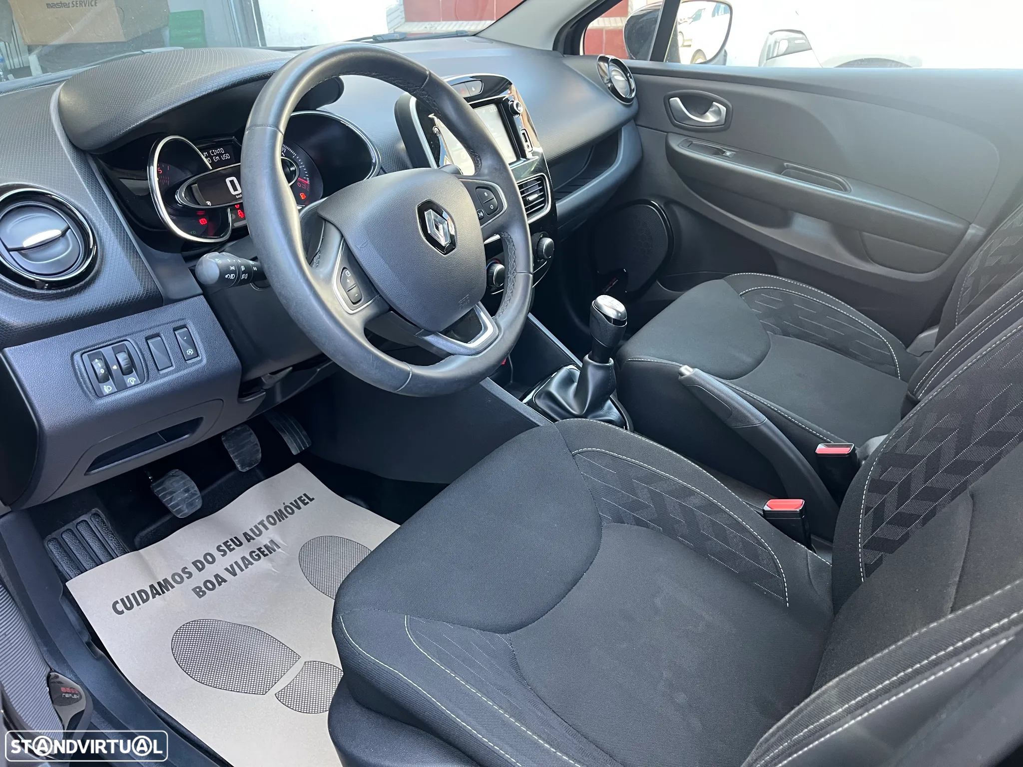 Renault Clio Sport Tourer 1.5 dCi Limited - 15