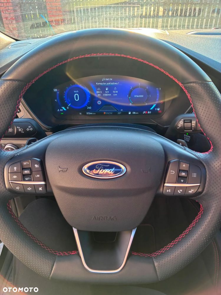 Ford Kuga 2.0 EcoBlue 4x4 ST-LINE X - 21