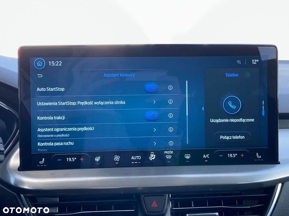 Ford Focus 1.0 EcoBoost Titanium X - 22