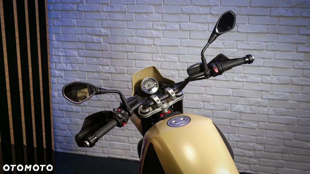 BMW R - 12