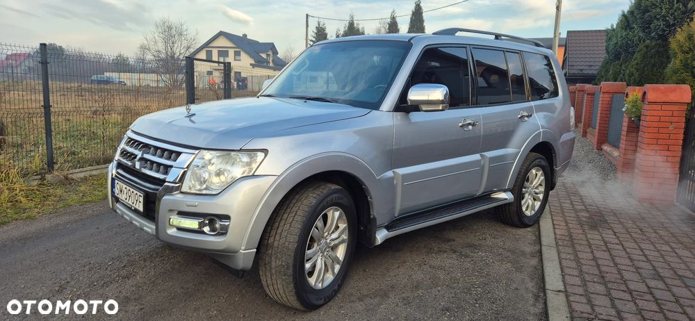 Mitsubishi Pajero - 8