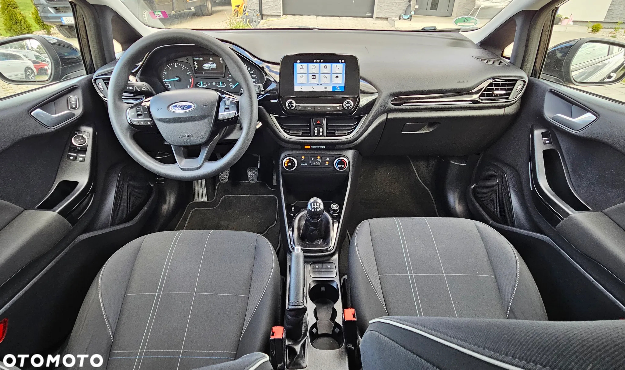 Ford Fiesta 1.1 S&S TITANIUM - 9