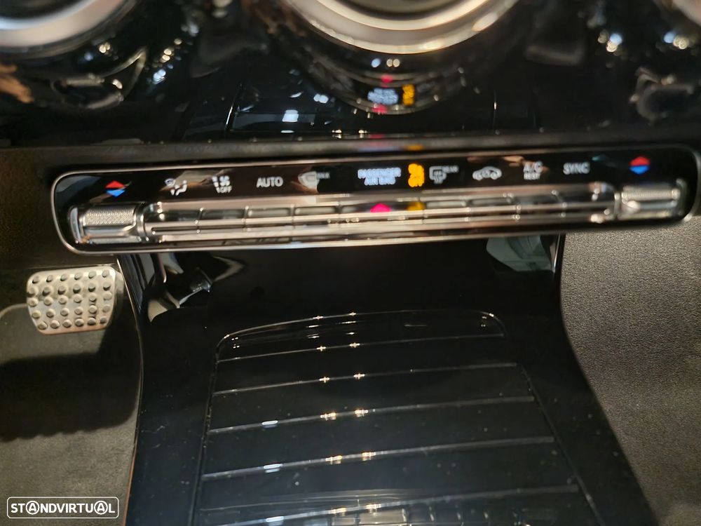 Mercedes-Benz CLA 200 d Shooting Brake AMG Line Aut. - 19