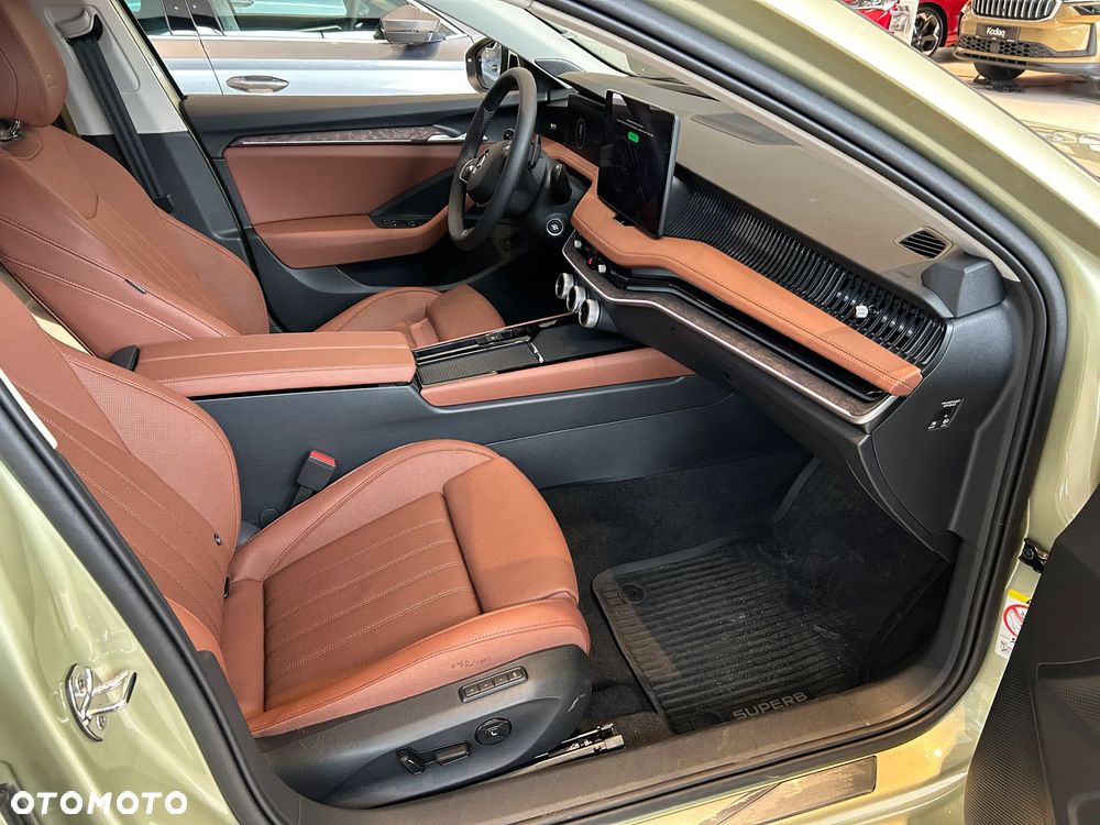 Skoda Superb 2.0 TDI SCR 4x4 L&K DSG - 12