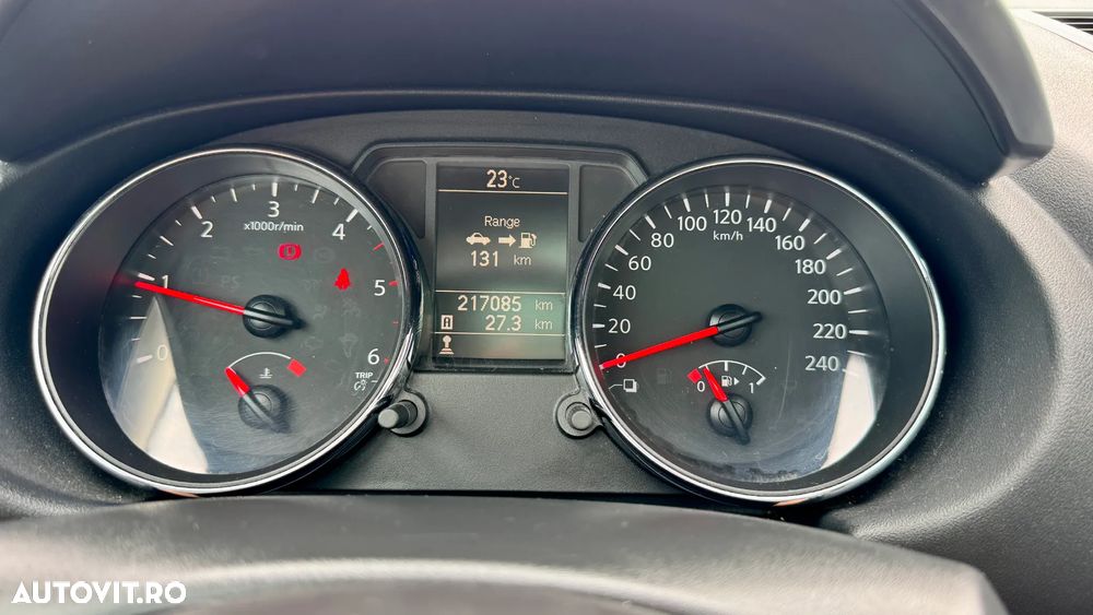 Nissan Qashqai 1.6 DCI N-Connecta - 13