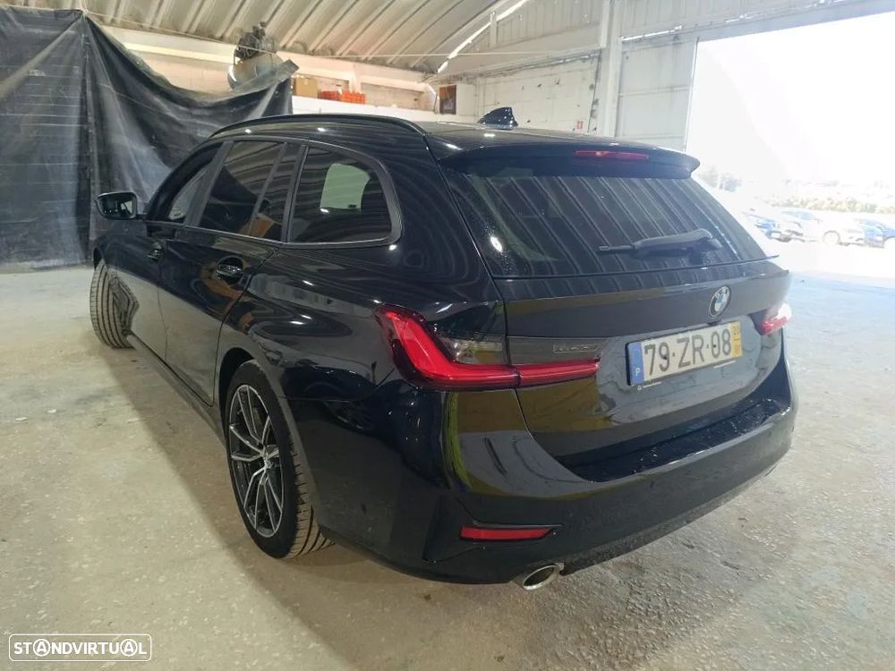 BMW 320 d Touring Auto - 2