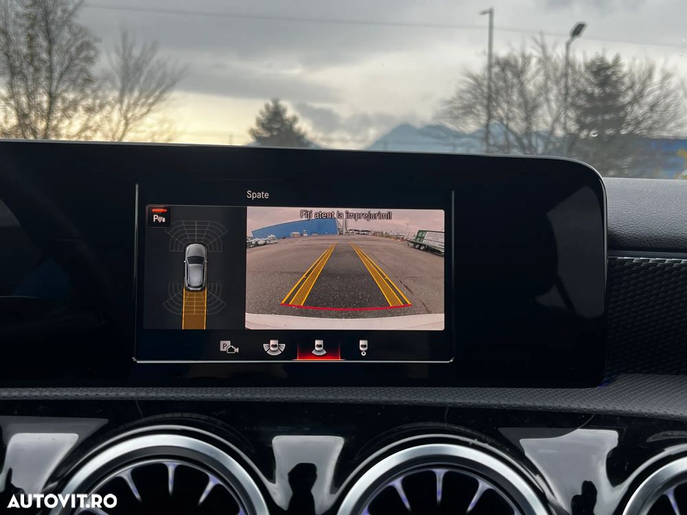 Mercedes-Benz A 250 e 8G-DCT - 24