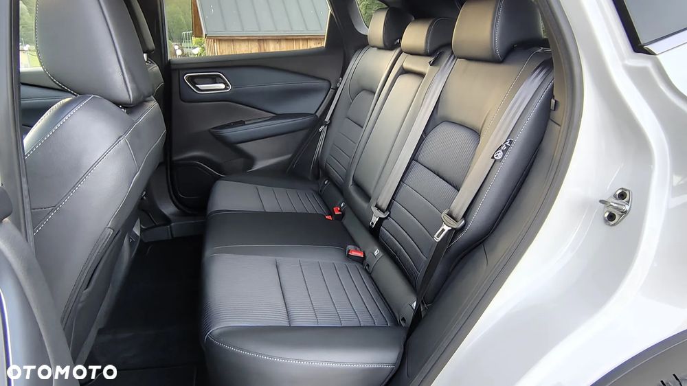 Nissan Qashqai 1.3 DIG-T MHEV Xtronic Tekna+ - 14